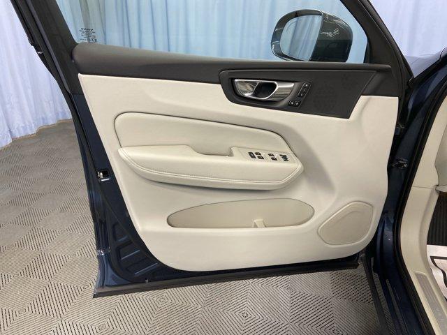 used 2022 Volvo XC60 car, priced at $26,895