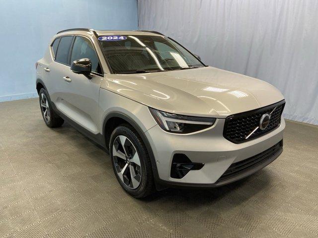 used 2024 Volvo XC40 car, priced at $37,900