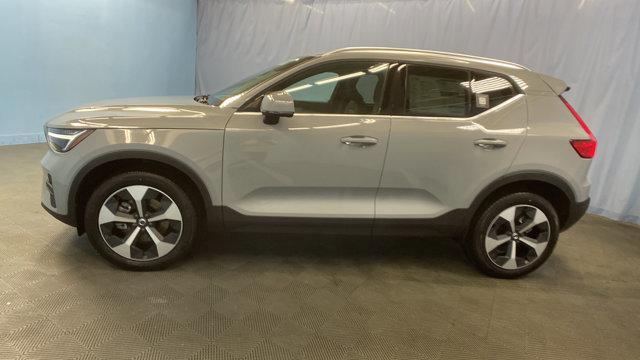 new 2024 Volvo XC40 car, priced at $41,510