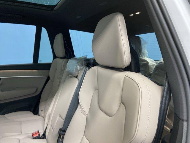 new 2025 Volvo XC90 car