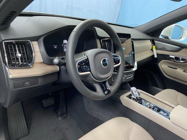 new 2025 Volvo XC90 car