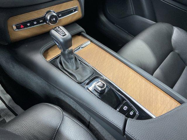 used 2022 Volvo XC90 car, priced at $48,175
