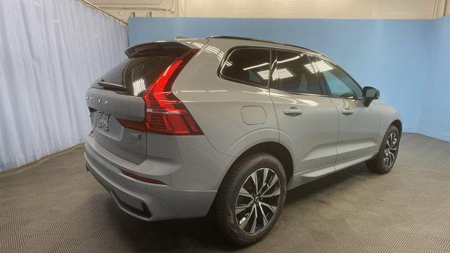 new 2025 Volvo XC60 car, priced at $46,895