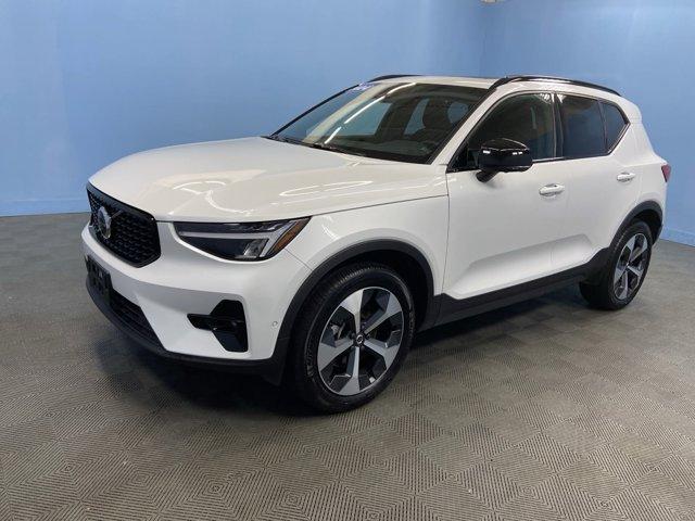 used 2024 Volvo XC40 car, priced at $37,900