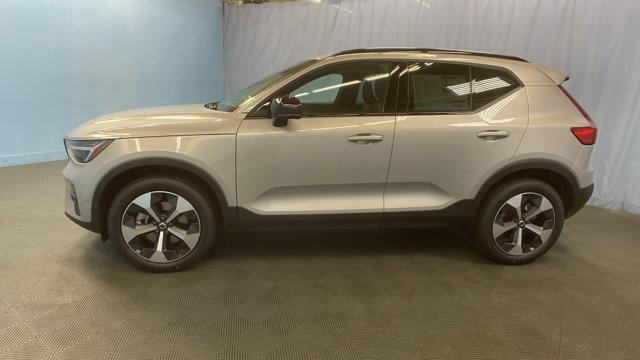 new 2025 Volvo XC40 car, priced at $44,795