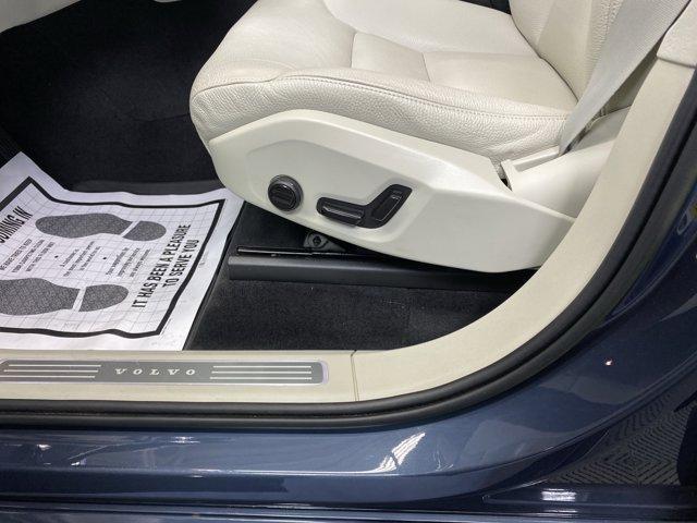 used 2023 Volvo XC90 car, priced at $39,900