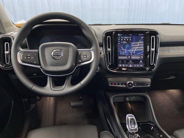 new 2026 Volvo XC40 car