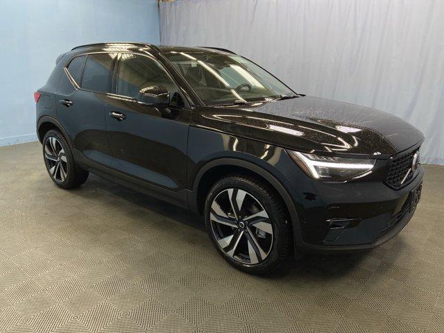 new 2025 Volvo XC40 car, priced at $52,185