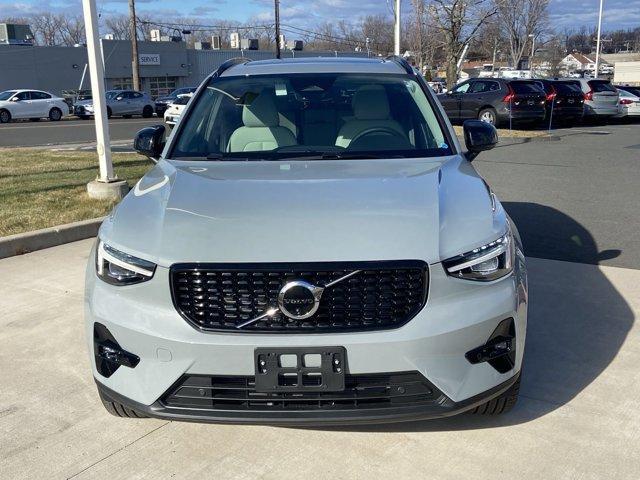 new 2025 Volvo XC40 car, priced at $48,075