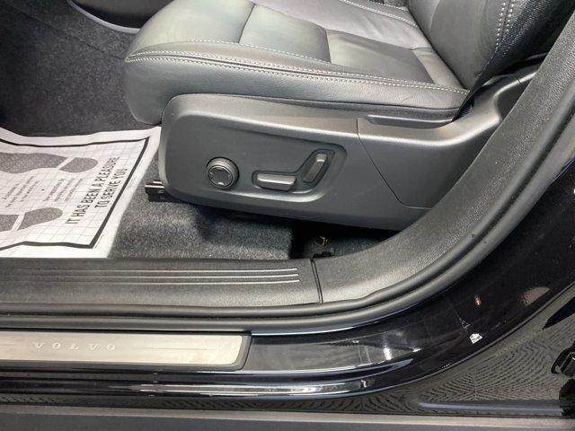 used 2025 Volvo XC40 car, priced at $33,918