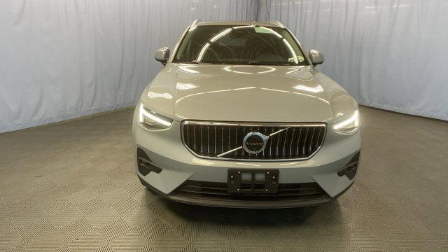 new 2025 Volvo XC40 car, priced at $46,620