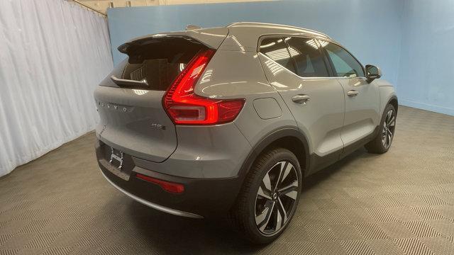 new 2025 Volvo XC40 car, priced at $46,620