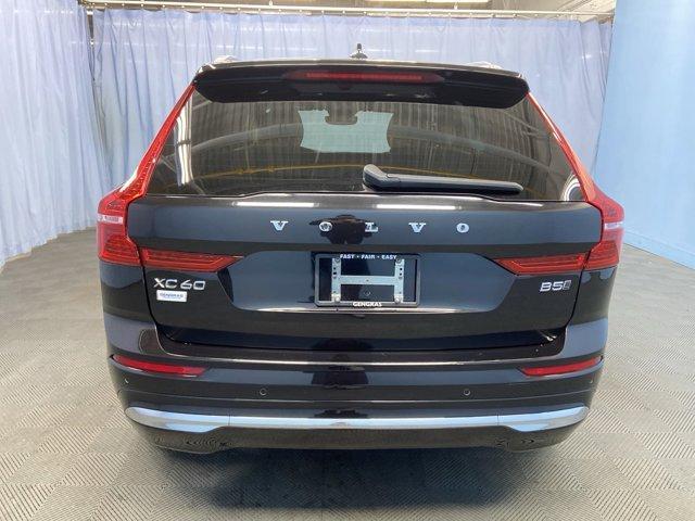 used 2022 Volvo XC60 car, priced at $38,400