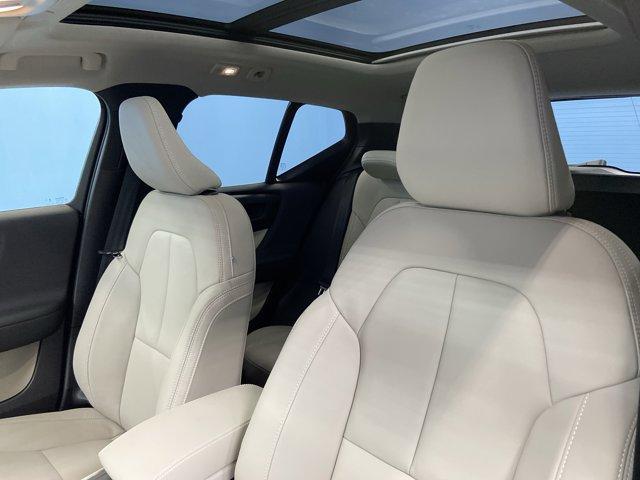 new 2025 Volvo XC40 car, priced at $46,785