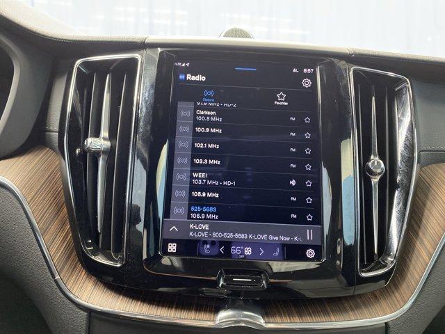 used 2022 Volvo XC60 Recharge Plug-In Hybrid car, priced at $33,922