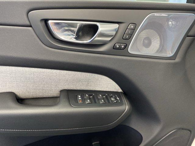 used 2022 Volvo XC60 Recharge Plug-In Hybrid car, priced at $33,922