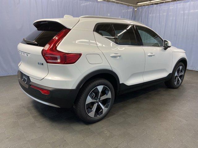 new 2025 Volvo XC40 car, priced at $46,815