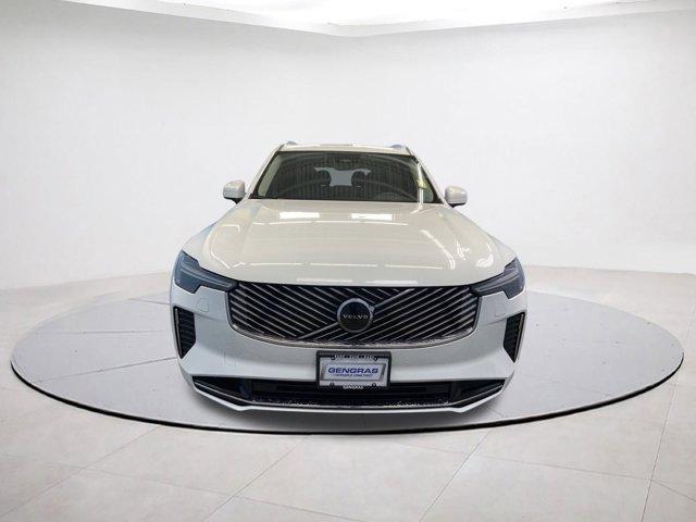 new 2025 Volvo XC90 Plug-In Hybrid car