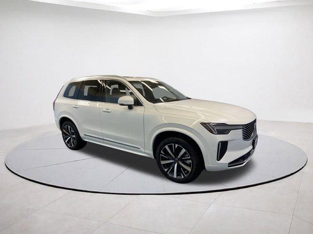 new 2025 Volvo XC90 Plug-In Hybrid car