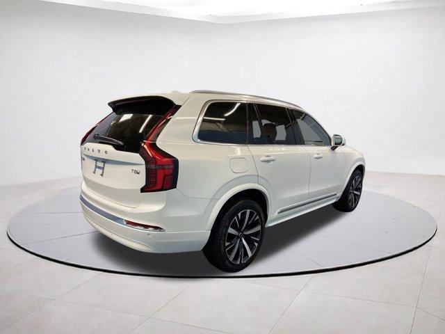 new 2025 Volvo XC90 Plug-In Hybrid car