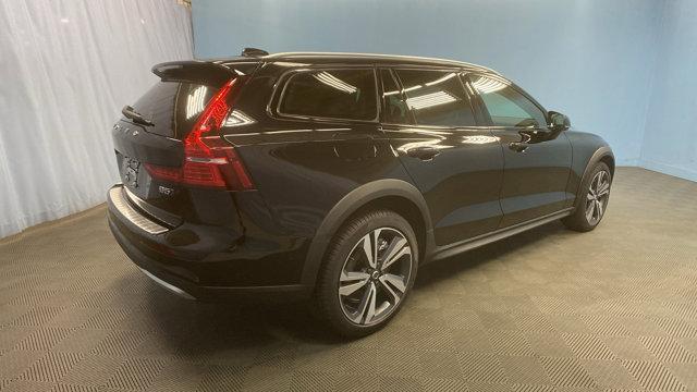 new 2025 Volvo V60 Cross Country car, priced at $53,525