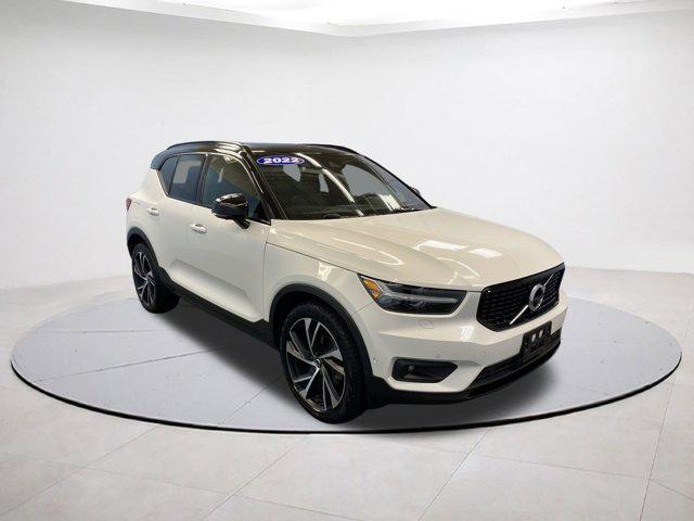 used 2022 Volvo XC40 car, priced at $28,900