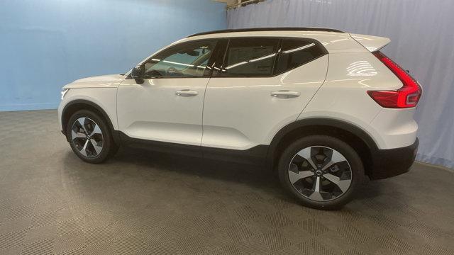 new 2025 Volvo XC40 car, priced at $45,315