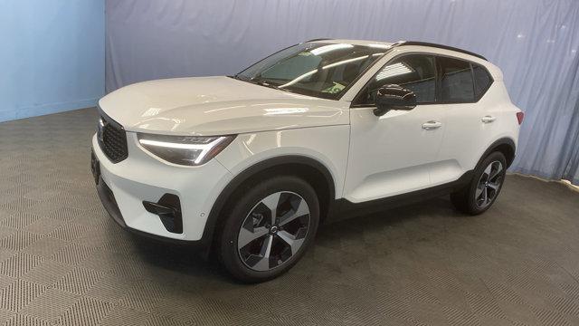 new 2025 Volvo XC40 car, priced at $45,315