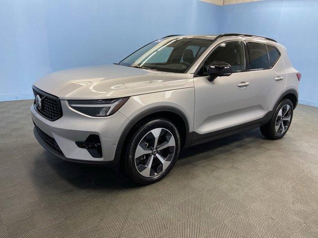 used 2024 Volvo XC40 car, priced at $37,672