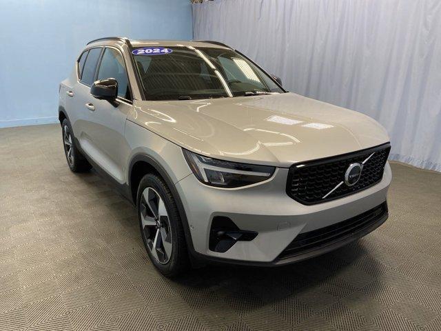 used 2024 Volvo XC40 car, priced at $37,672