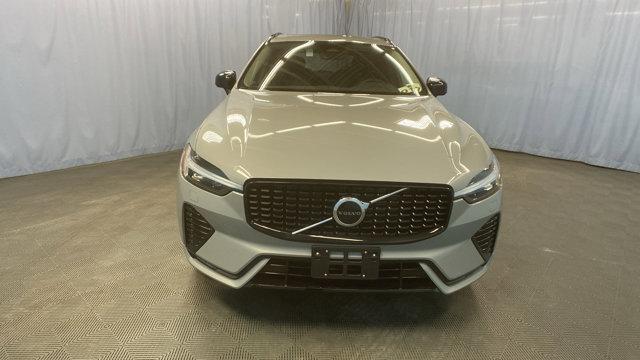 new 2025 Volvo XC60 car, priced at $46,895