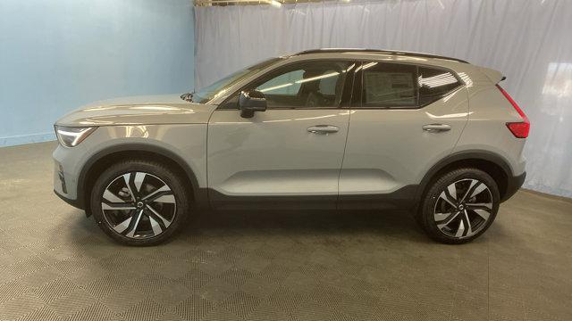 new 2024 Volvo XC40 car, priced at $47,680