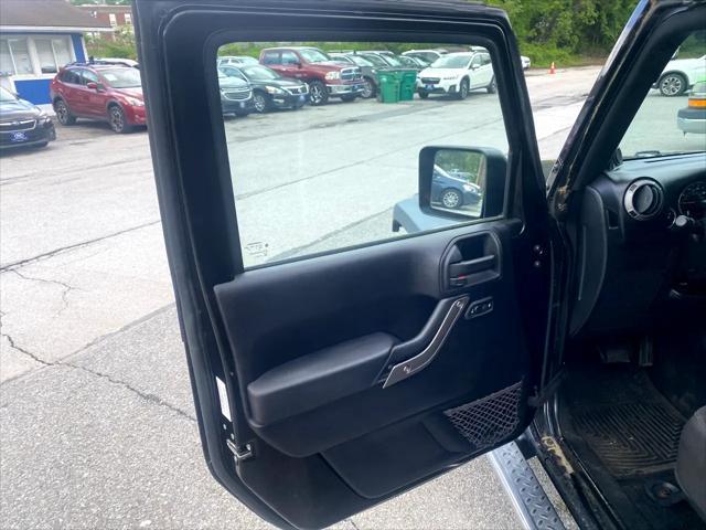 used 2013 Jeep Wrangler Unlimited car, priced at $17,795