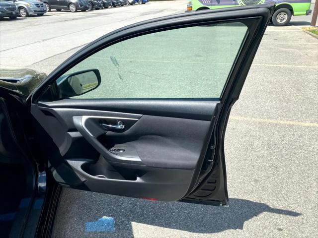 used 2015 Nissan Altima car