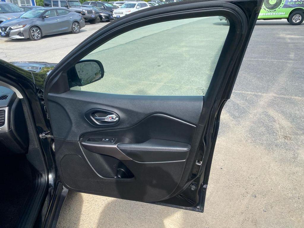 used 2019 Jeep Cherokee car, priced at $13,995