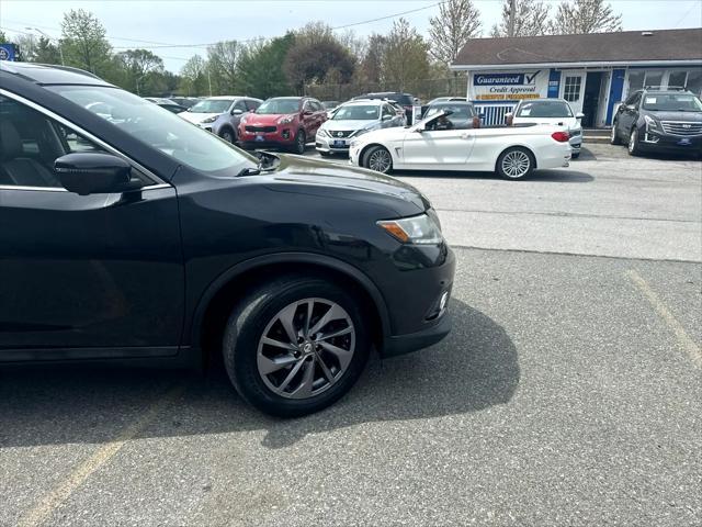 used 2016 Nissan Rogue car, priced at $15,599