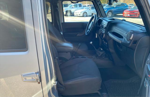 used 2015 Jeep Wrangler Unlimited car, priced at $15,995