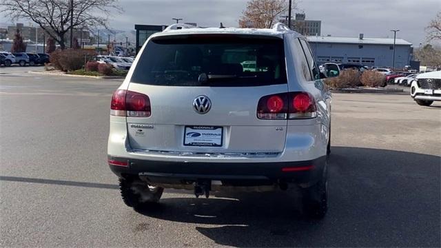 used 2009 Volkswagen Touareg 2 car, priced at $6,998