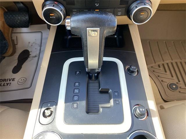 used 2009 Volkswagen Touareg 2 car, priced at $6,998