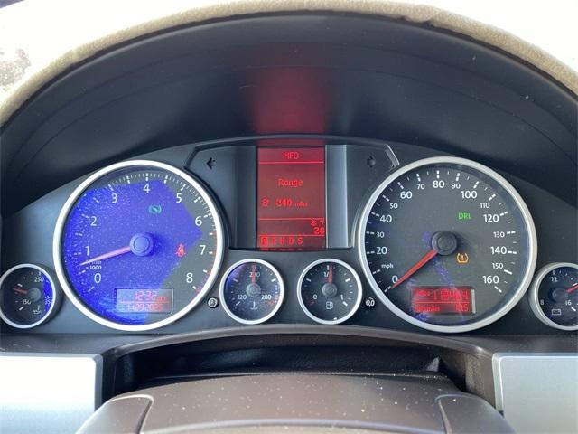 used 2009 Volkswagen Touareg 2 car, priced at $6,998