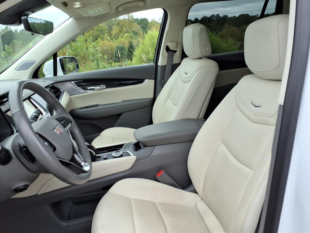 used 2023 Cadillac XT6 car, priced at $46,964