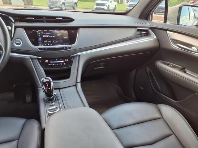 used 2023 Cadillac XT5 car, priced at $31,990