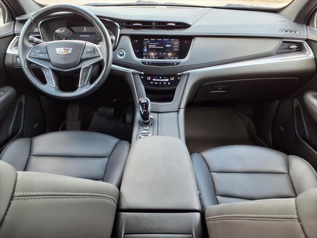 used 2023 Cadillac XT5 car, priced at $31,990