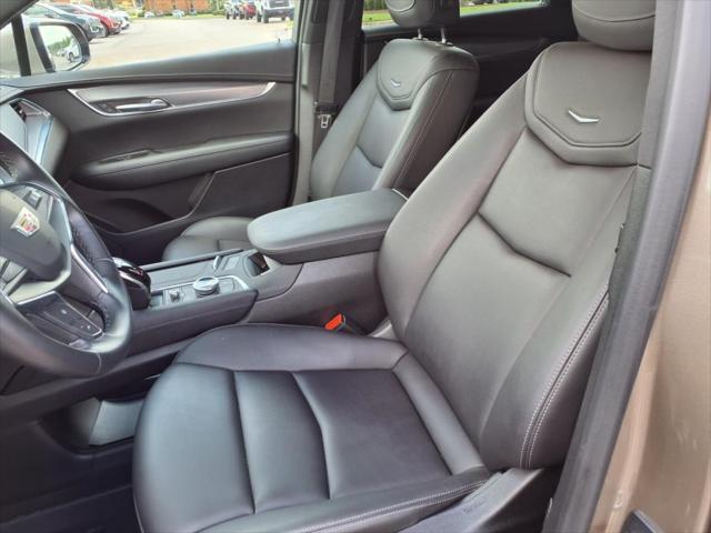 used 2023 Cadillac XT5 car, priced at $31,990