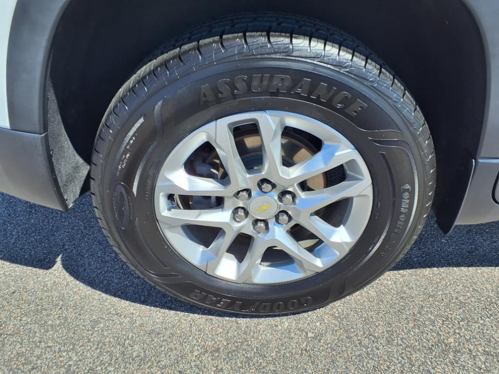used 2021 Chevrolet Traverse car, priced at $24,995