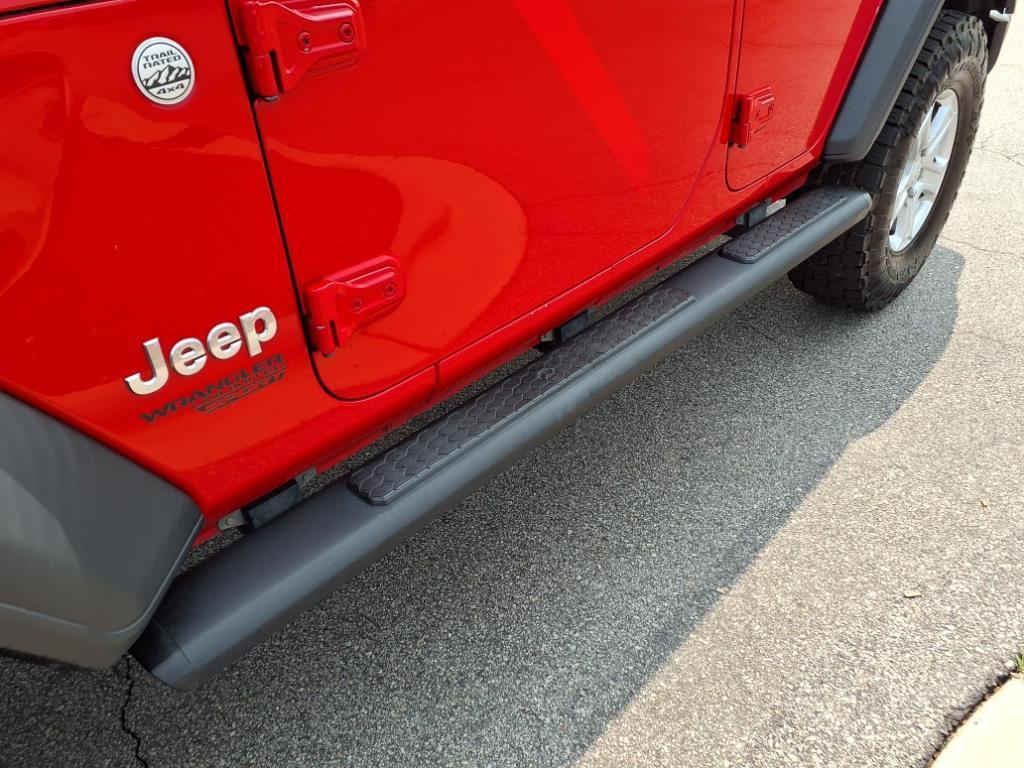 used 2018 Jeep Wrangler Unlimited car, priced at $25,995