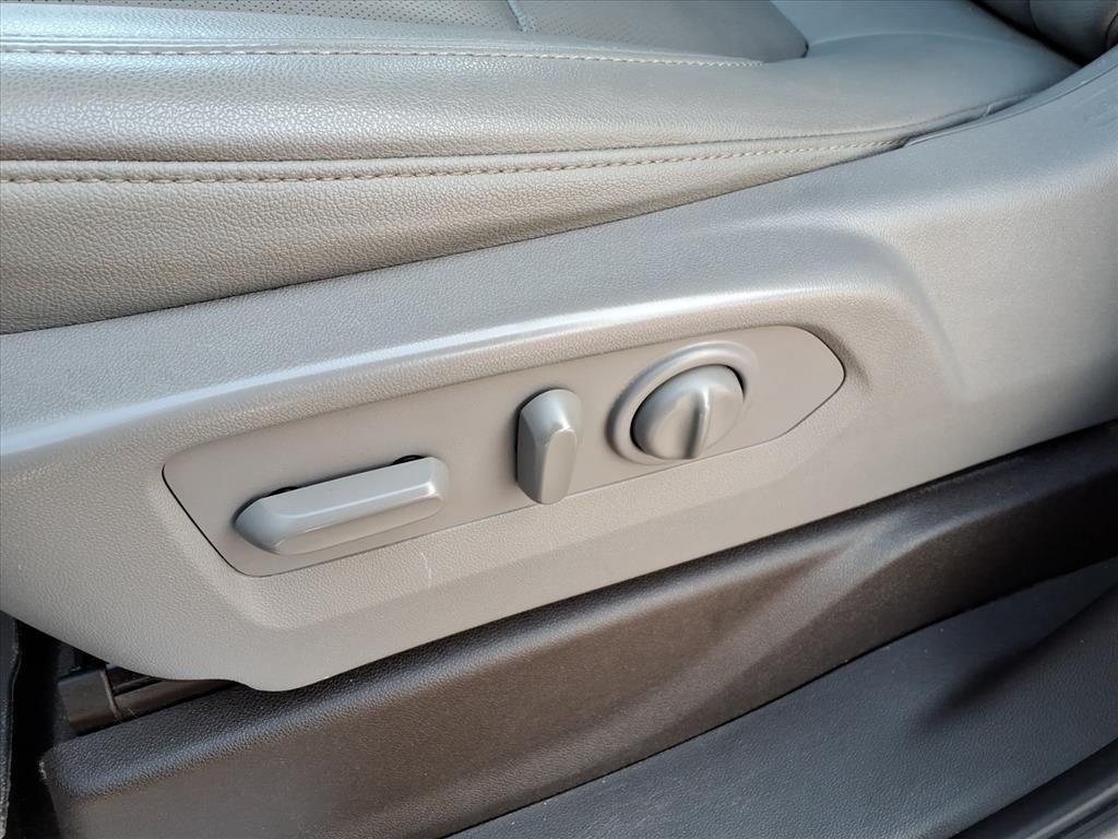 used 2021 Chevrolet Silverado 1500 car, priced at $40,995