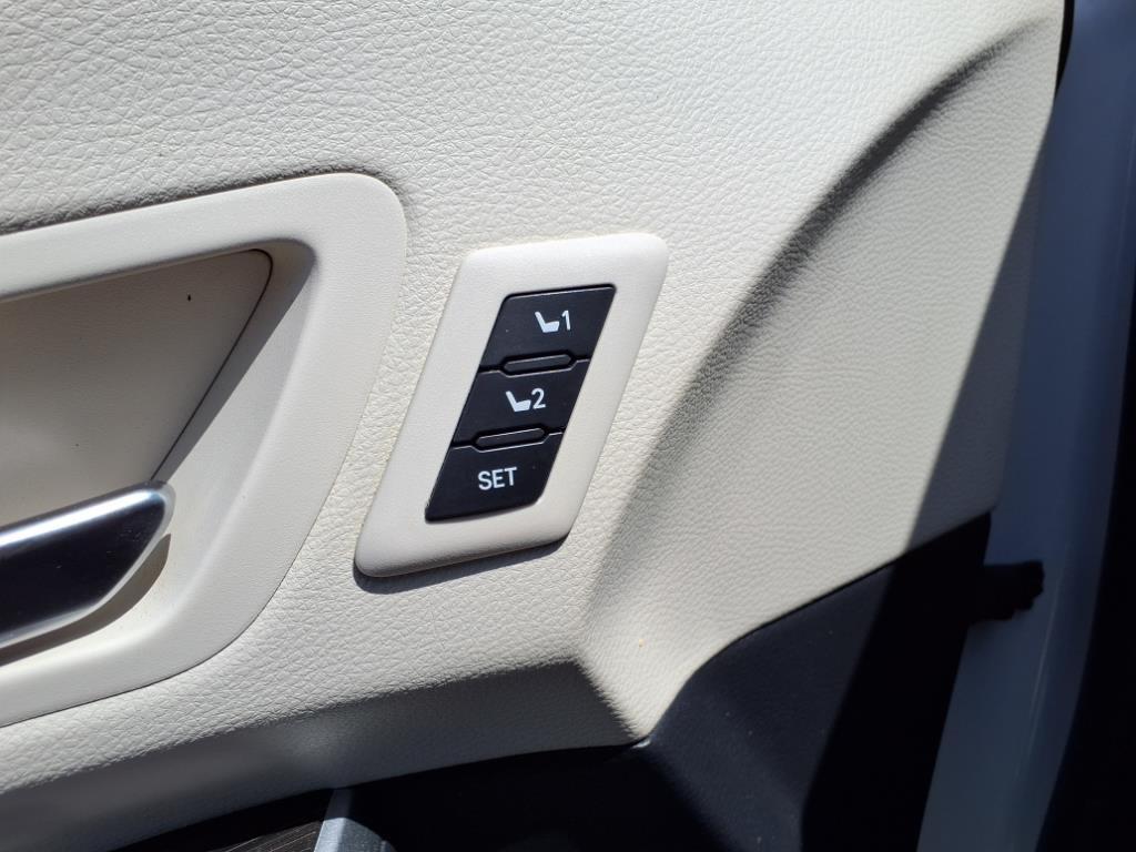 used 2022 Toyota Sienna car, priced at $41,100