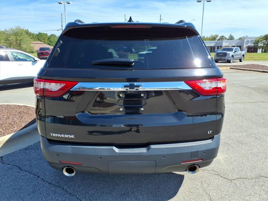 used 2021 Chevrolet Traverse car, priced at $26,595
