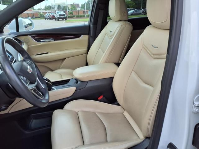 used 2017 Cadillac XT5 car, priced at $16,995